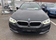 BMW Řada 5 Kombi 3,0 l 195 kw
