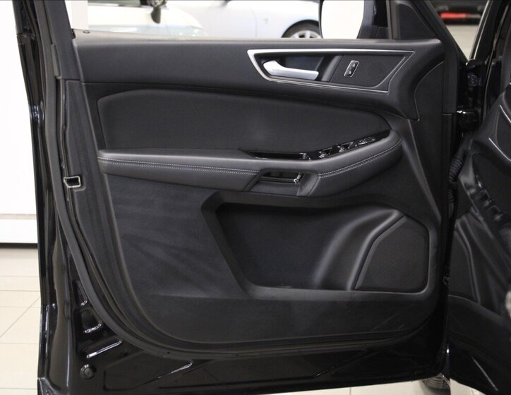 Ford S-MAX MPV 2,0 l 140 kw