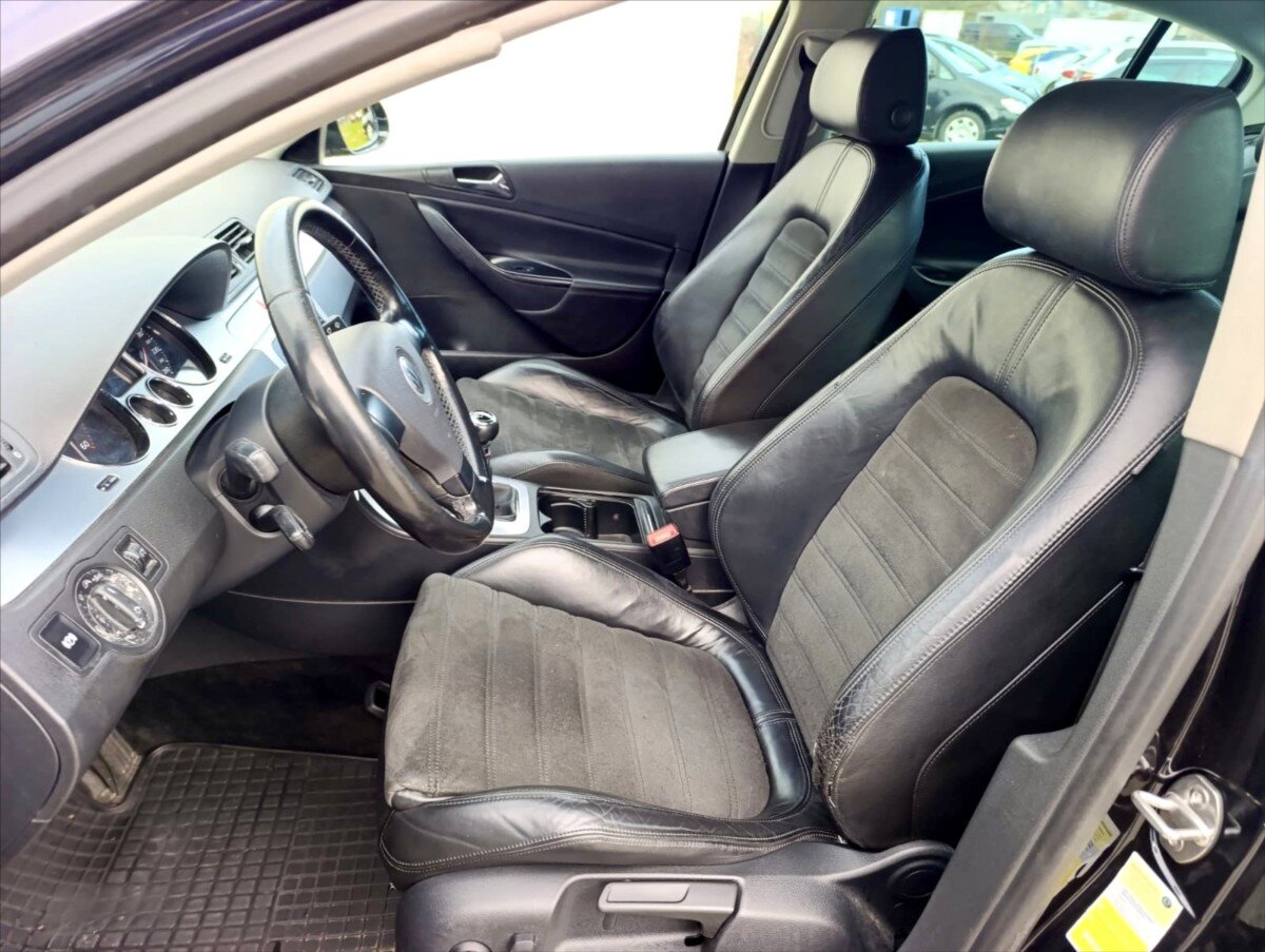 Volkswagen Passat Sedan 2,0 l 103 kw