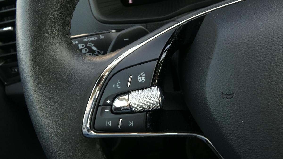 Škoda Karoq SUV / Terénní 1,5 l 110 kw