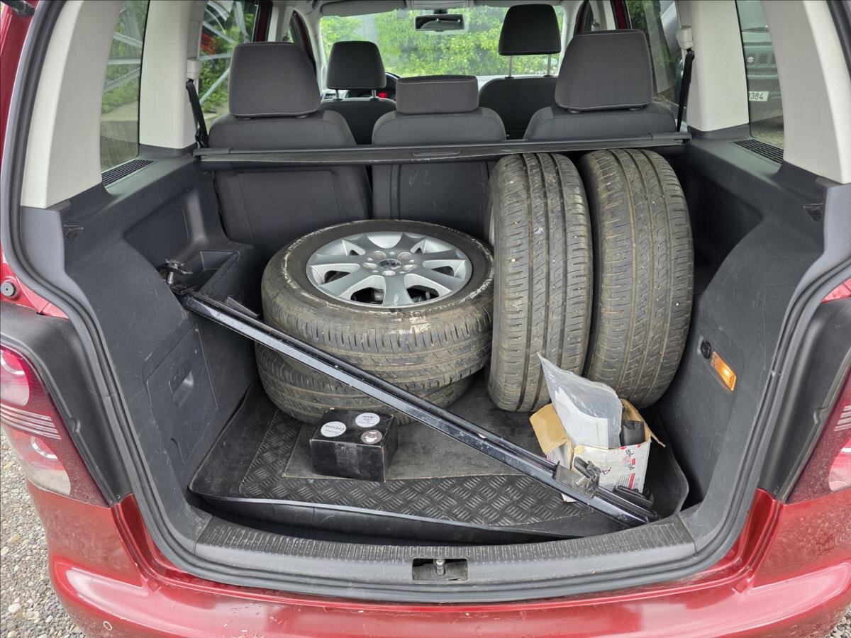 Volkswagen Touran Kombi 2,0 l 80 kw