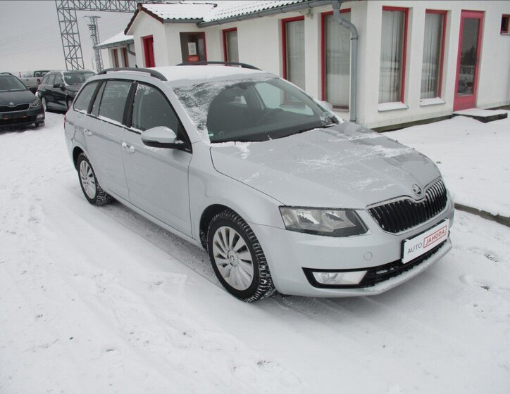 Škoda Octavia Kombi 2,0 l 110 kw