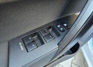 Toyota Corolla Sedan / Limuzína 1,6 l 97 kw