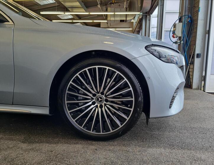 Mercedes-Benz Třídy E 22