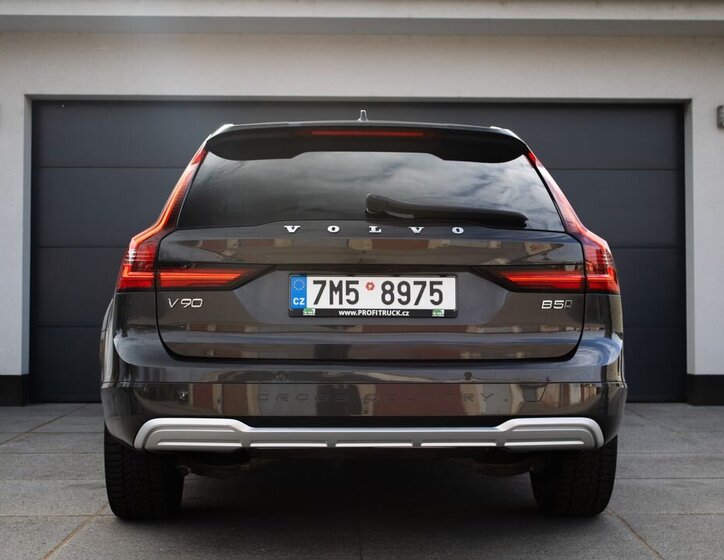 Volvo V90 Kombi 2,0 l 173 kw