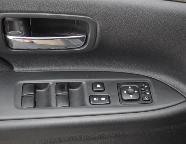 Mitsubishi Outlander 22