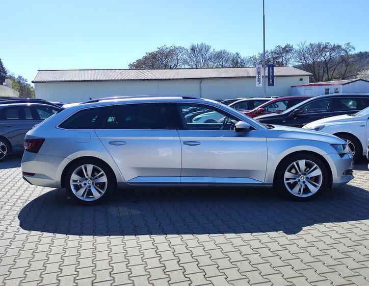 Škoda Superb Kombi 2,0 l 140 kw