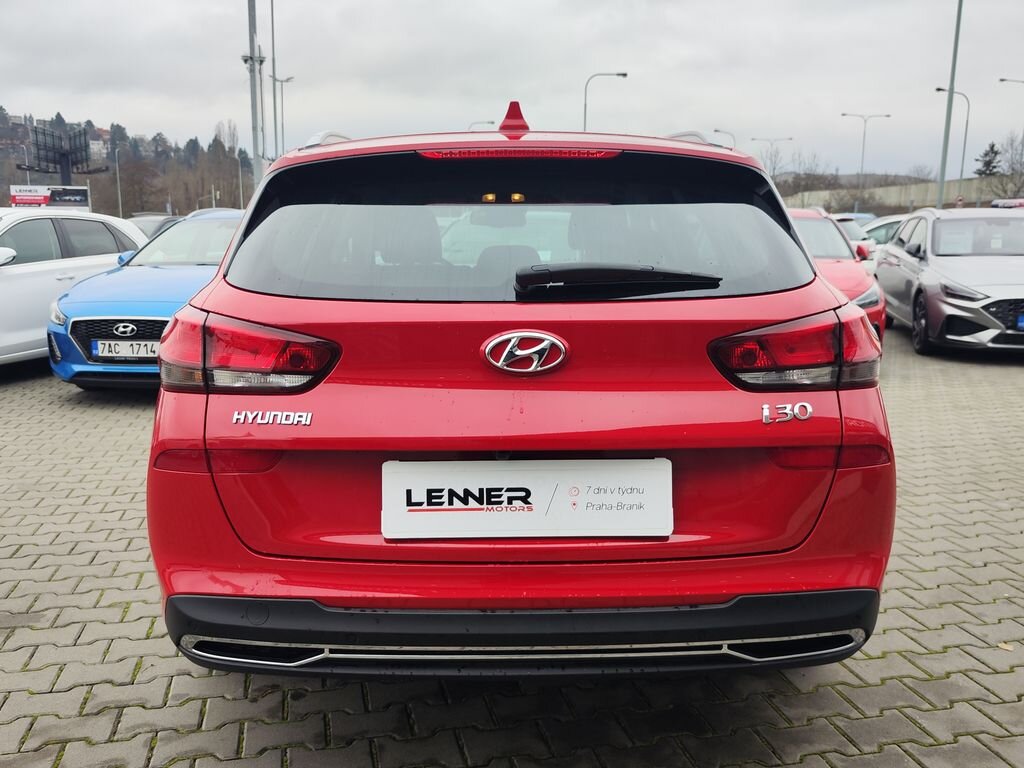 Hyundai i30 Kombi 998,0 88 kw