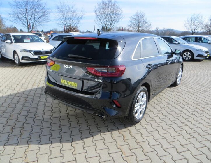 KIA Ceed Hatchback 1,5 l 118 kw