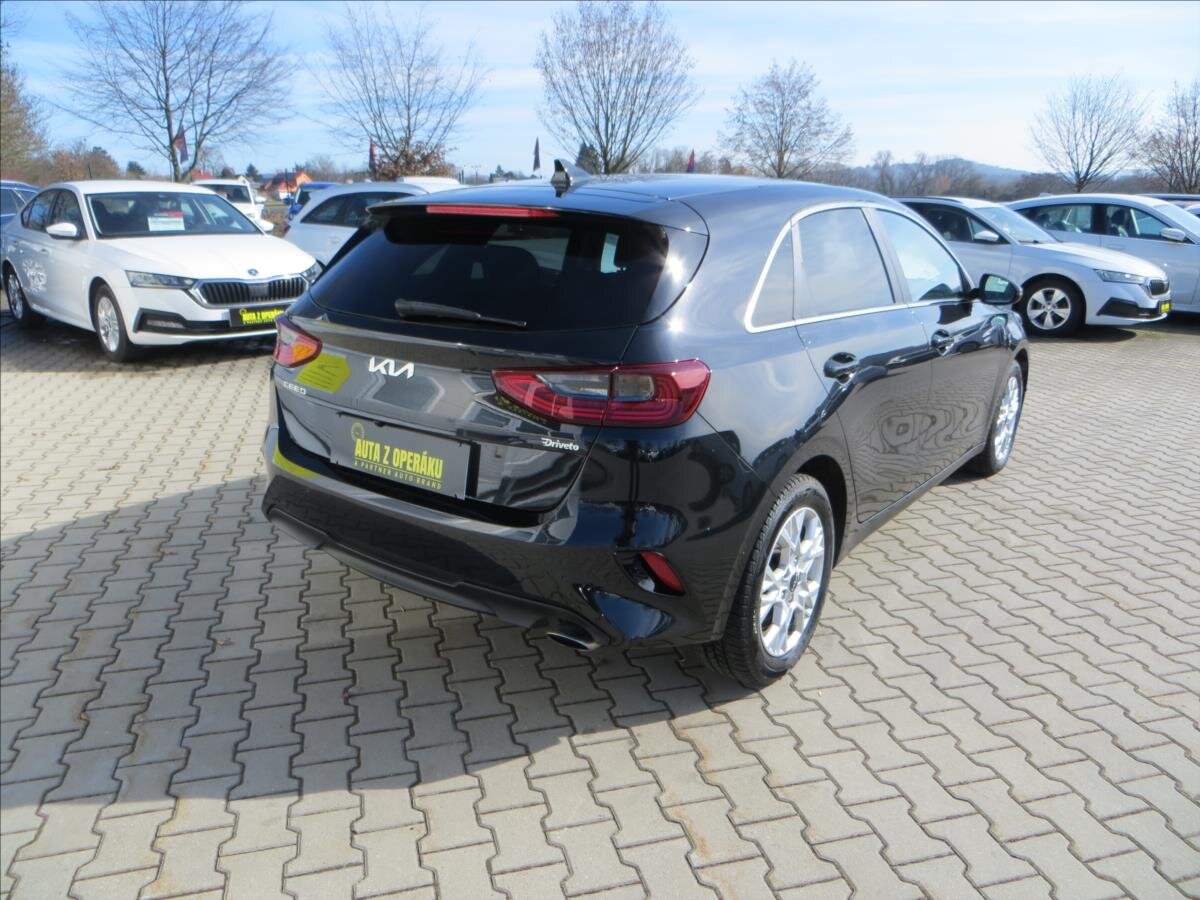 KIA Ceed Hatchback 1,5 l 118 kw