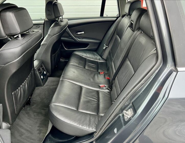 BMW Řada 5 Kombi 2,0 l 120 kw