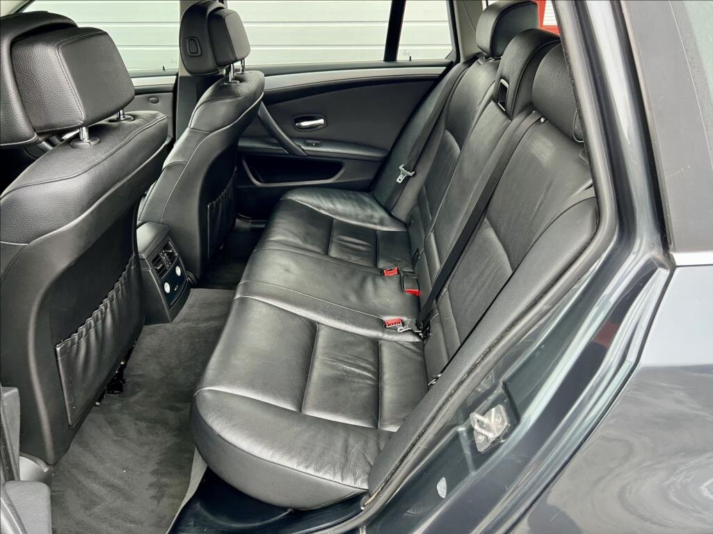 BMW Řada 5 Kombi 2,0 l 120 kw