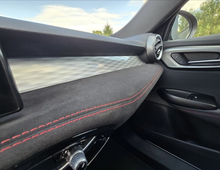 Alfa Romeo Tonale SUV / Terénní 1,5 l 117 kw