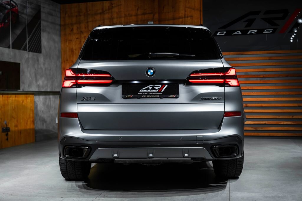 BMW X5 SUV 3,0 l 210 kw