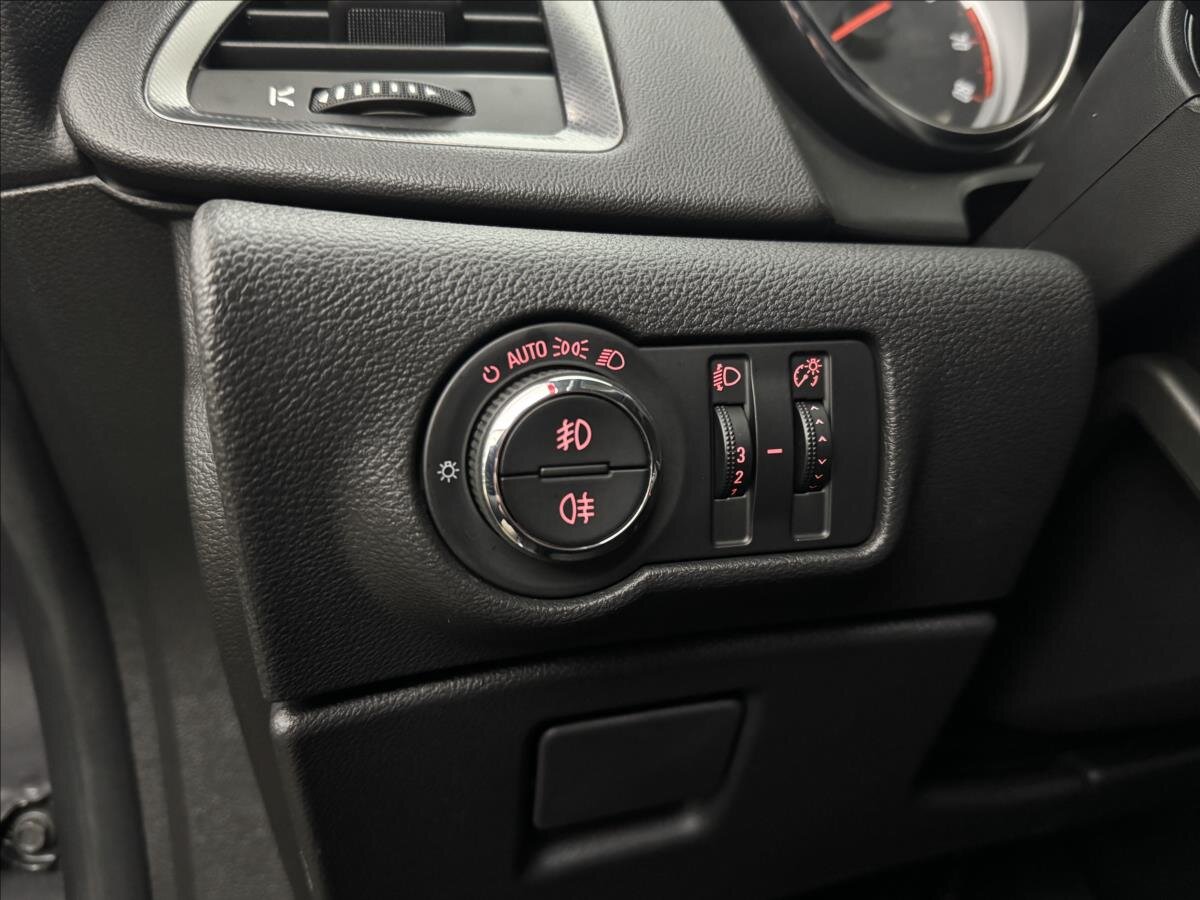 Opel Astra Hatchback 1,4 l 103 kw