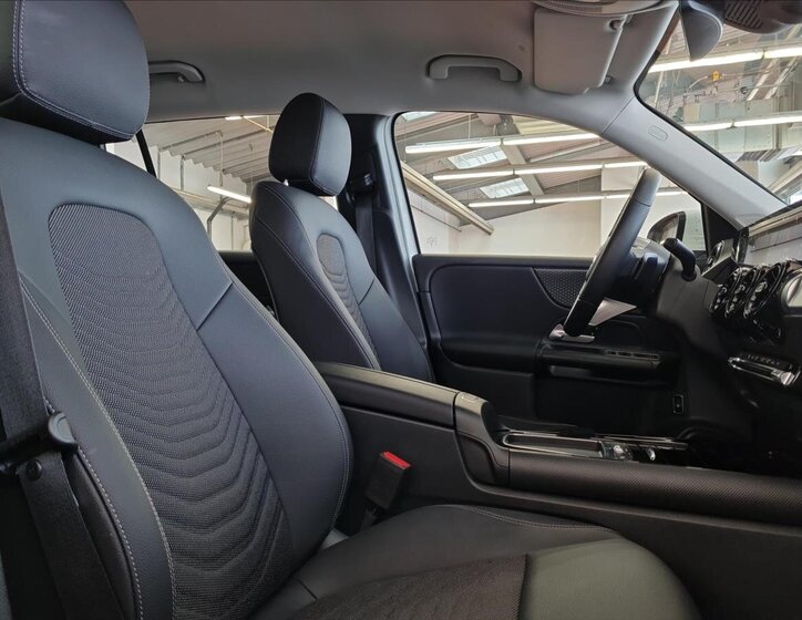 Mercedes-Benz GLB 15