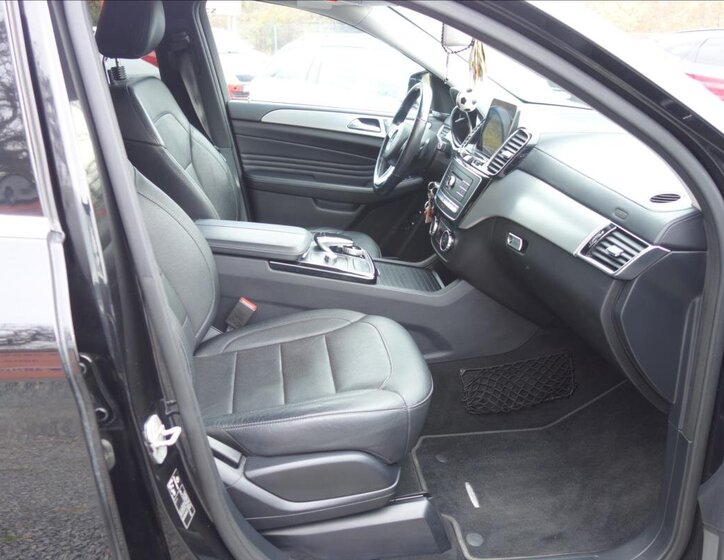 Mercedes-Benz GLE SUV / Terénní 3,0 l 190 kw