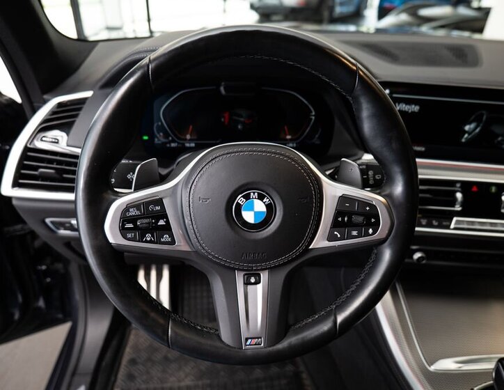 BMW X5 SUV / Terénní 3,0 l 250 kw