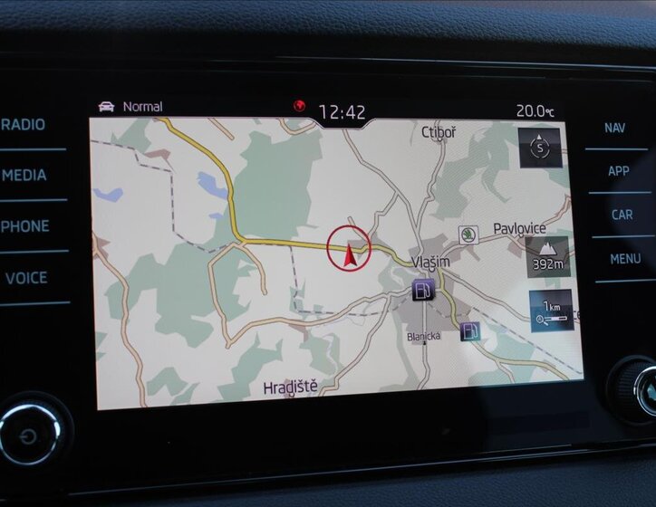 Škoda Karoq SUV / Terénní 1,5 l 110 kw