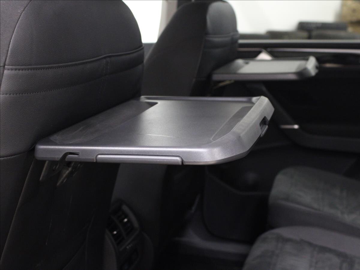 Volkswagen Touran Kombi 2,0 l 110 kw