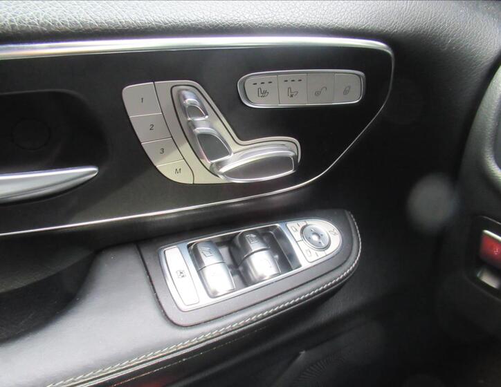 Mercedes-Benz Třídy V 14