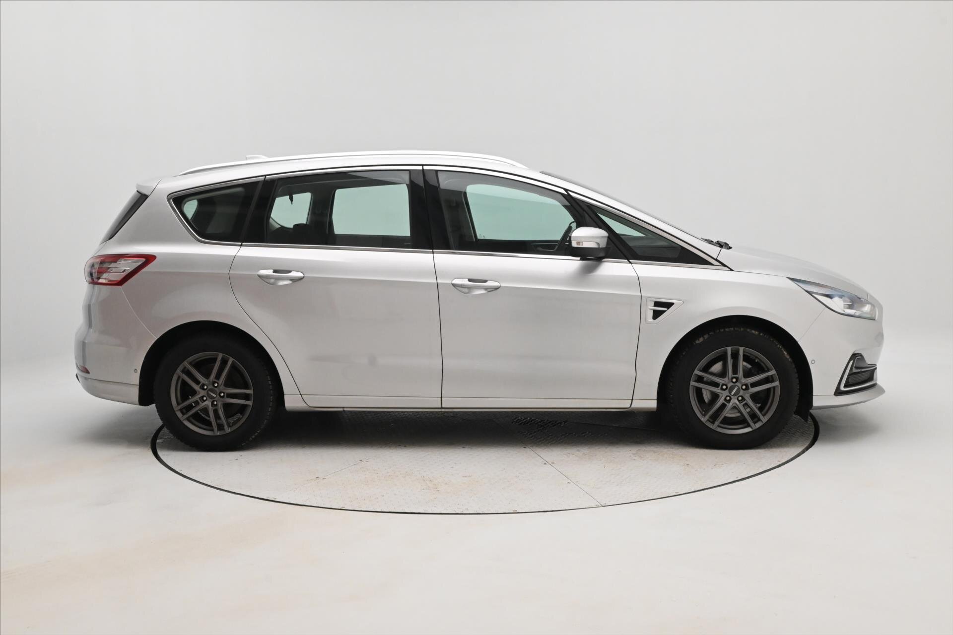 Ford S-MAX MPV 2,0 l 140 kw