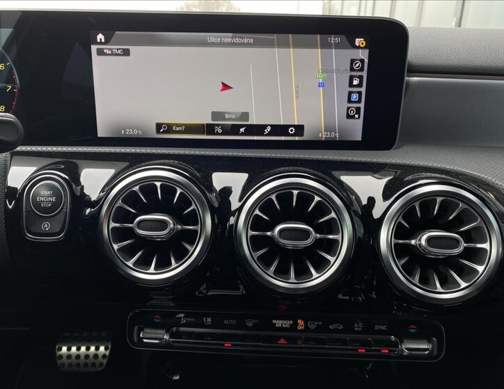 Mercedes-Benz Třídy A Hatchback 2,0 l 310 kw