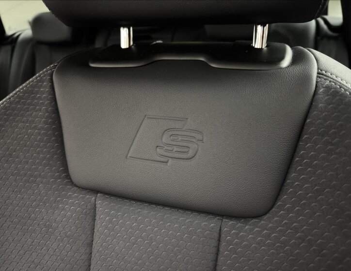 Audi A4 Kombi 2,0 l 150 kw