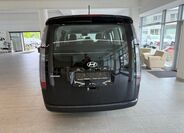 Hyundai Staria 4