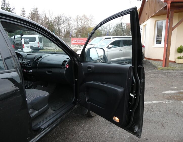 Mitsubishi L200 Pick-up 2,5 l 100 kw