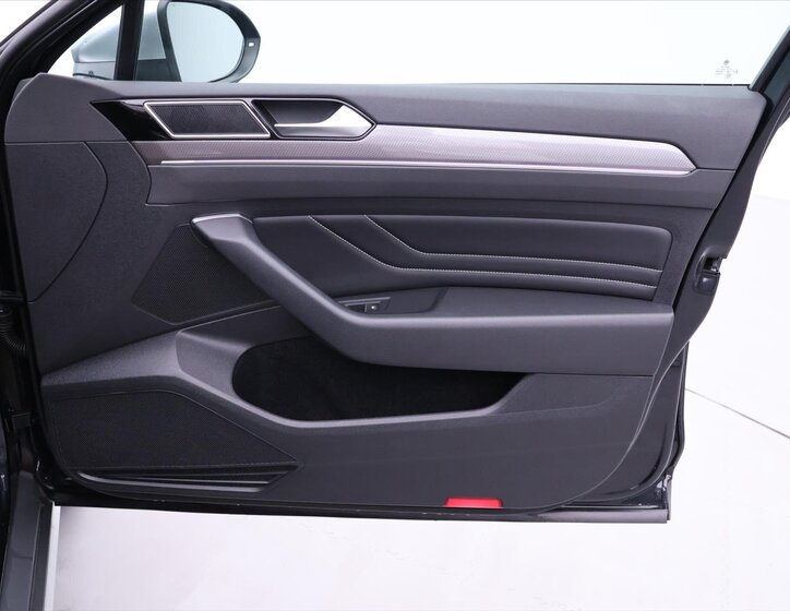 Volkswagen Passat 13