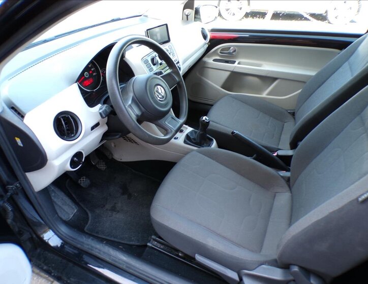 Volkswagen up! 14