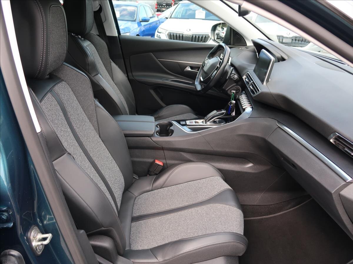 Peugeot 5008 SUV / Terénní 1,2 l 96 kw