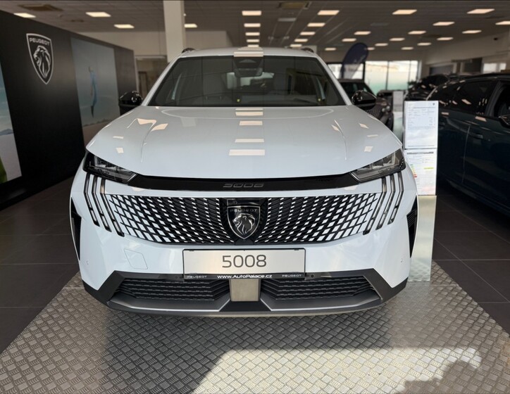 Peugeot 5008 6