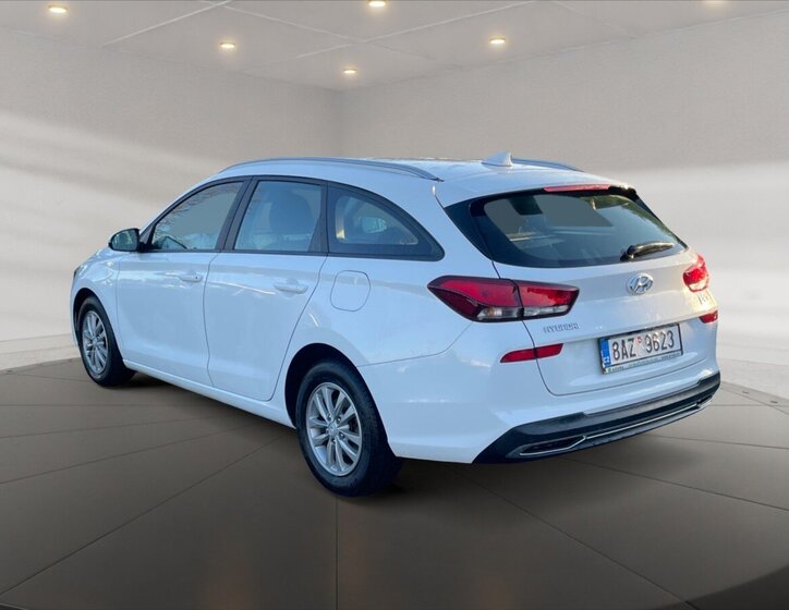 Hyundai i30 4