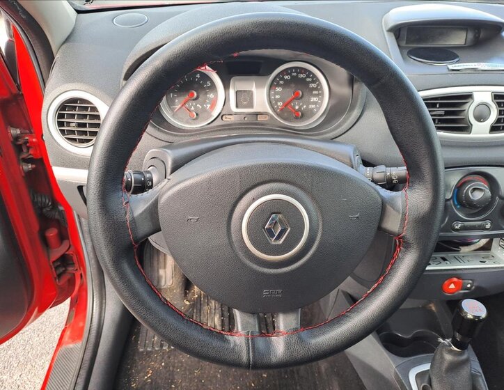 Renault Clio Kombi 1,1 l 55 kw