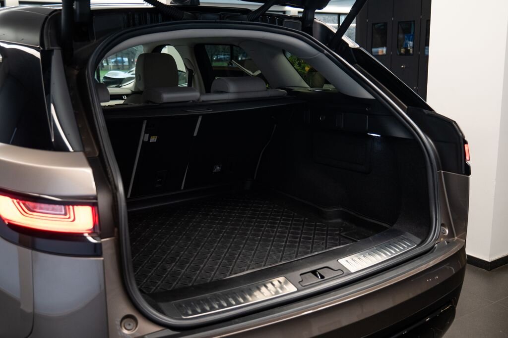 Land Rover Range Rover Velar SUV 3,0 l 221 kw