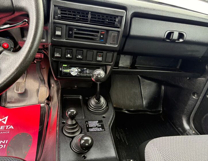 Lada Niva 8