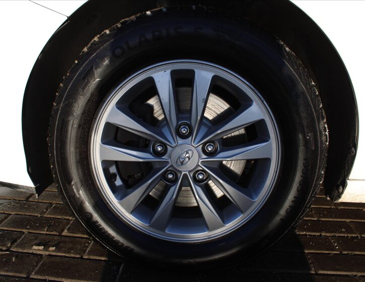 Hyundai i30 Kombi 1,4 l 103 kw