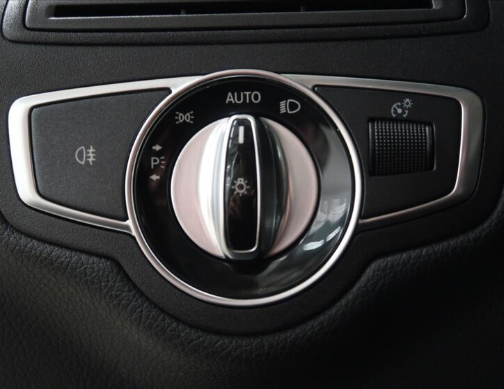 Mercedes-Benz Třídy C Kombi 1,6 l 100 kw