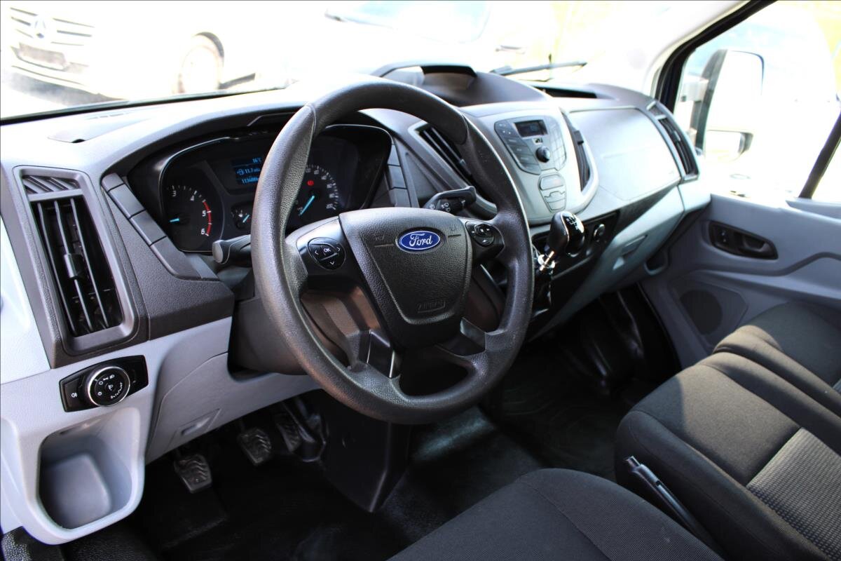 Ford Transit Valník 2,2 l 74 kw