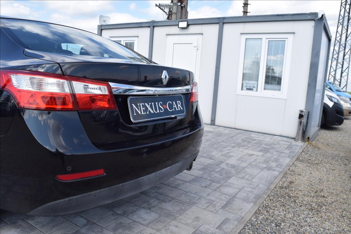 Renault Latitude Sedan / Limuzína 2,0 l 110 kw