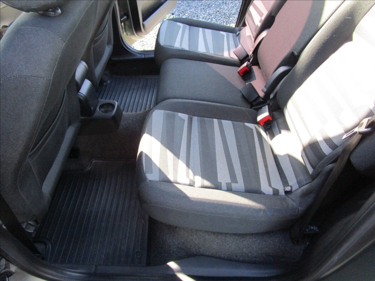 Škoda Roomster Kombi 1,4 l 63 kw