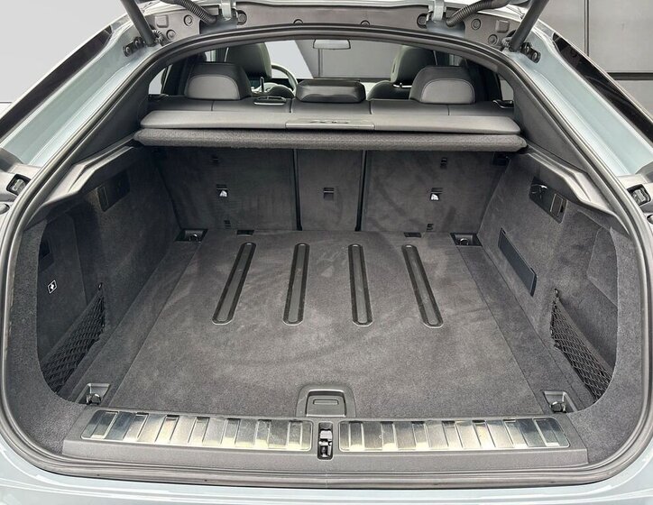 BMW X6 SUV / Terénní 3,0 l 250 kw
