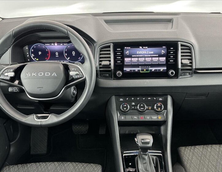 Škoda Karoq SUV / Terénní 1,5 l 110 kw