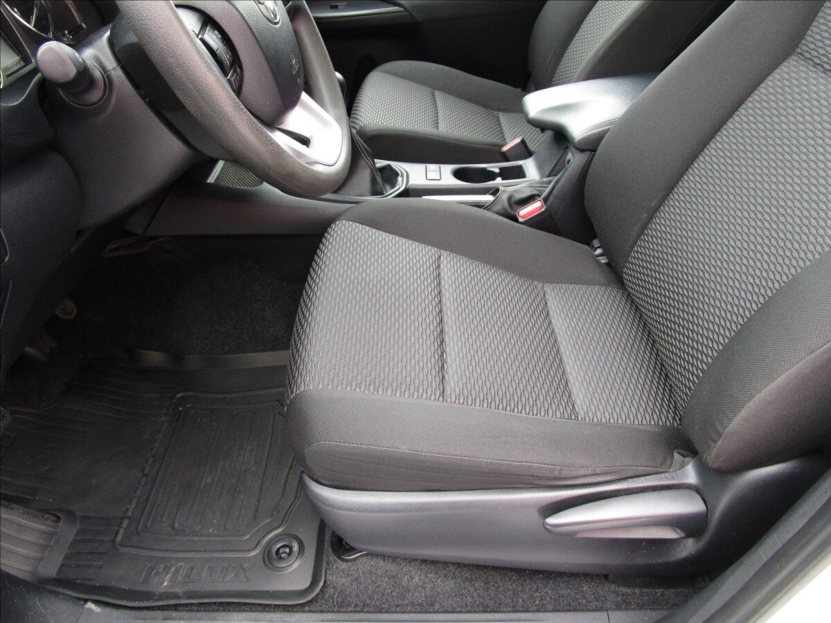 Toyota Hilux Pick-up 2,4 l 110 kw