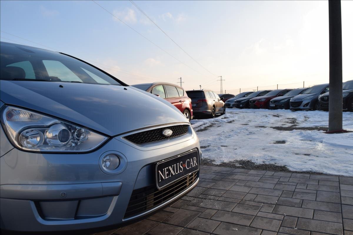 Ford S-MAX MPV 2,0 l 107 kw
