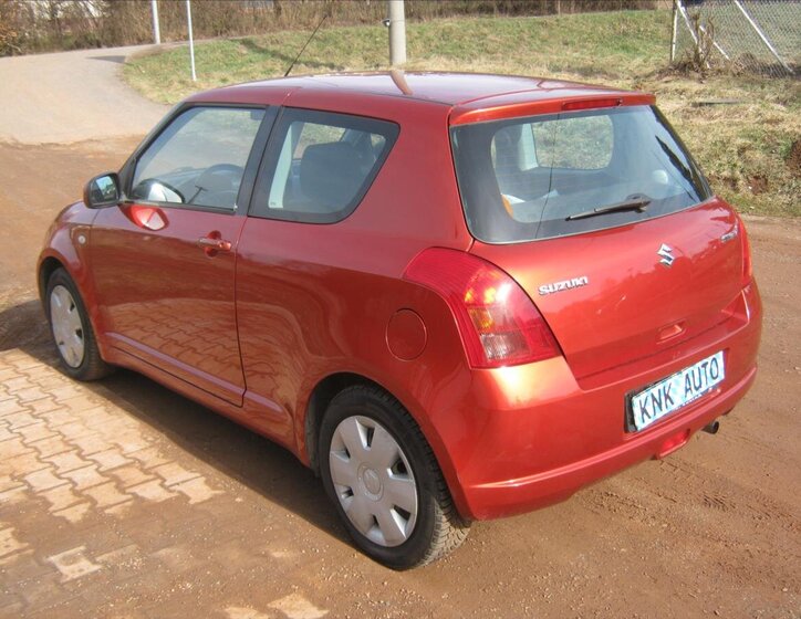 Suzuki Swift Hatchback 1,3 l 67 kw