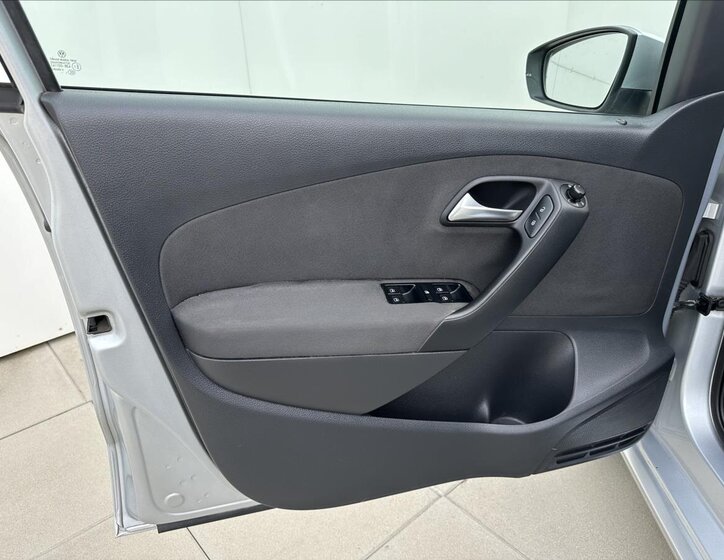 Volkswagen Polo Hatchback 1,6 l 66 kw