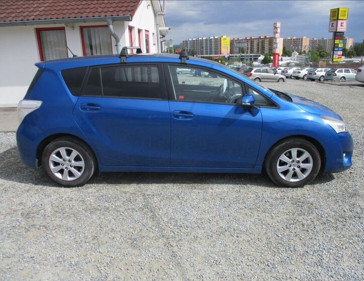 Toyota Verso Kombi 1,6 l 82 kw